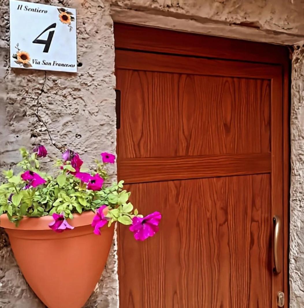 Apartmán Il Sentiero Poggio Bustone Exteriér fotografie